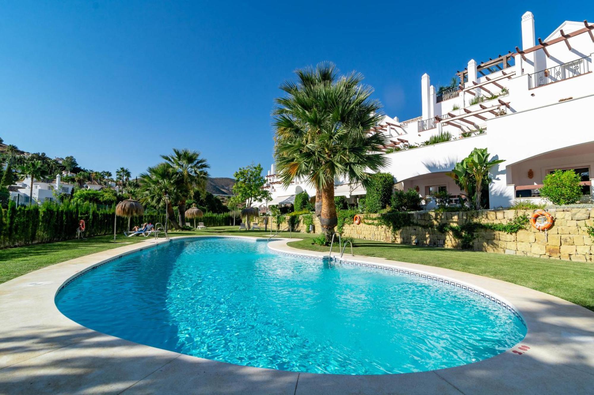 Apartamento Aloha Royal 19 Marbella Exterior foto
